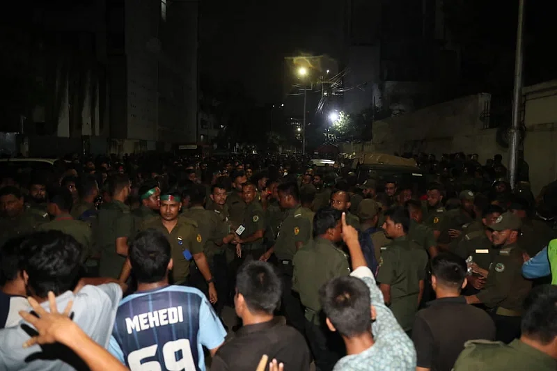 Clash between Ansar members and students near the secretariat on 25 August 2024